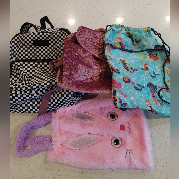 Girl's Bag Bundle x 4! - Picture 1 of 14
